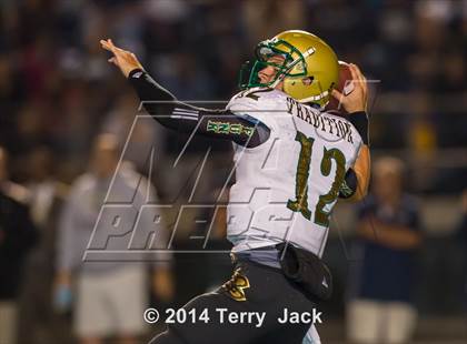 Thumbnail 3 in St. John Bosco vs. Long Beach Poly photogallery.