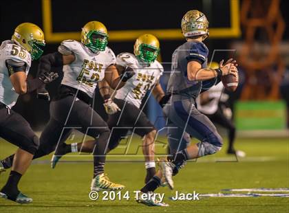 Thumbnail 1 in St. John Bosco vs. Long Beach Poly photogallery.