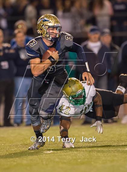 Thumbnail 1 in St. John Bosco vs. Long Beach Poly photogallery.