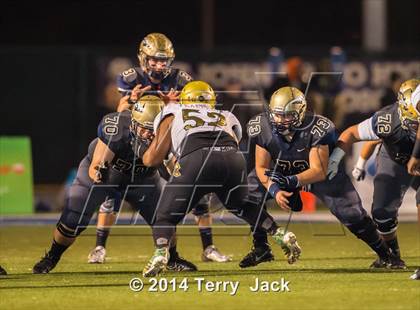 Thumbnail 1 in St. John Bosco vs. Long Beach Poly photogallery.
