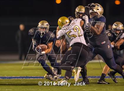 Thumbnail 1 in St. John Bosco vs. Long Beach Poly photogallery.