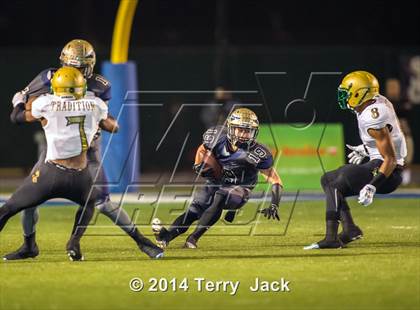 Thumbnail 2 in St. John Bosco vs. Long Beach Poly photogallery.