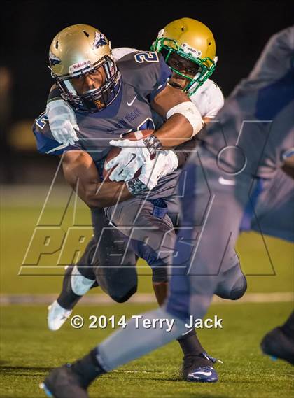 Thumbnail 2 in St. John Bosco vs. Long Beach Poly photogallery.