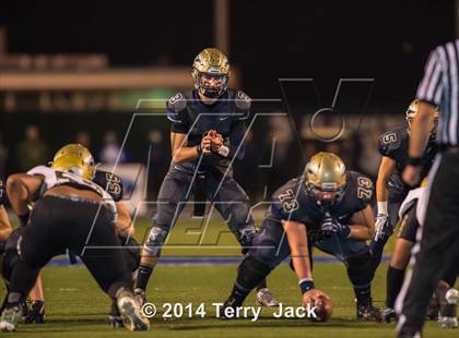 Thumbnail 2 in St. John Bosco vs. Long Beach Poly photogallery.