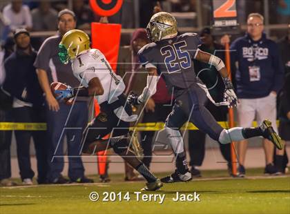Thumbnail 1 in St. John Bosco vs. Long Beach Poly photogallery.