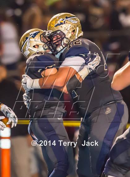Thumbnail 3 in St. John Bosco vs. Long Beach Poly photogallery.