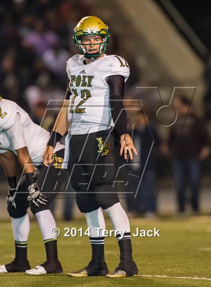 Thumbnail 2 in St. John Bosco vs. Long Beach Poly photogallery.
