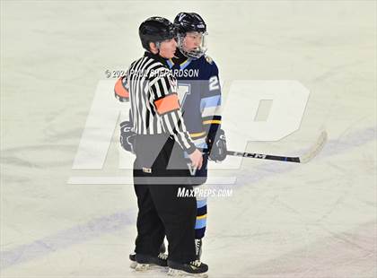 Thumbnail 2 in Regis Jesuit vs. Valor Christian - CHSAA 5A State Finals photogallery.