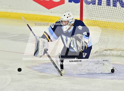 Thumbnail 3 in Regis Jesuit vs. Valor Christian - CHSAA 5A State Finals photogallery.