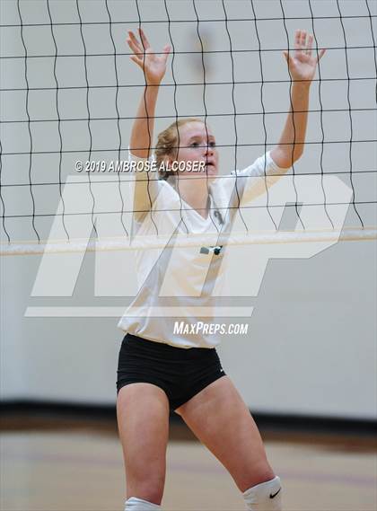 Thumbnail 3 in Mayde Creek vs College Park (KISD/CFISD Varsity Tournament) photogallery.