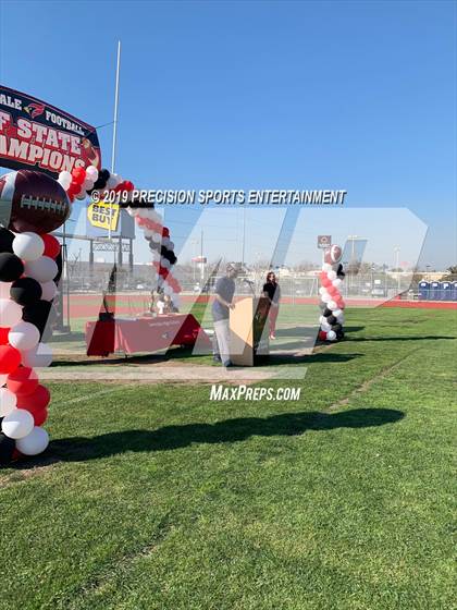 Thumbnail 2 in Lawndale TOC Ceremony photogallery.