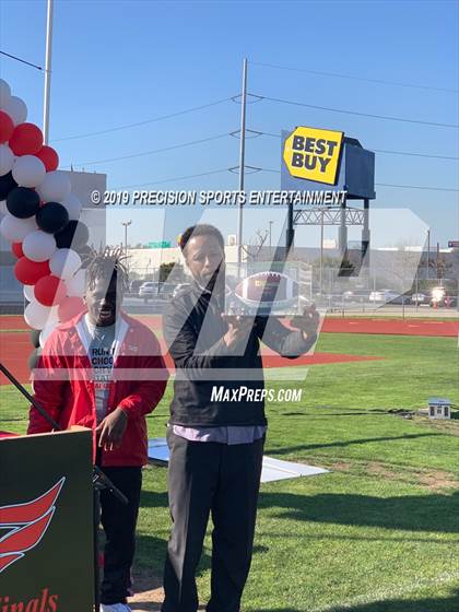 Thumbnail 3 in Lawndale TOC Ceremony photogallery.