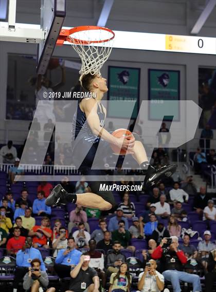 Thumbnail 2 in Slam Dunk Contest (City of Palms Classic) photogallery.