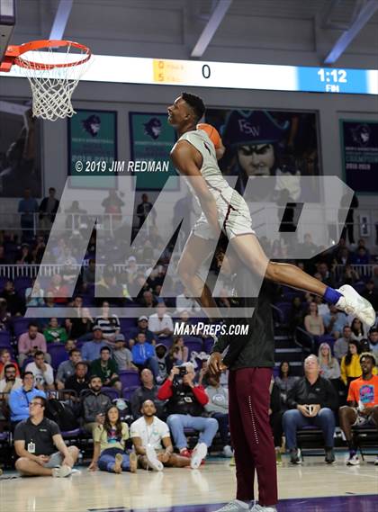 Thumbnail 2 in Slam Dunk Contest (City of Palms Classic) photogallery.