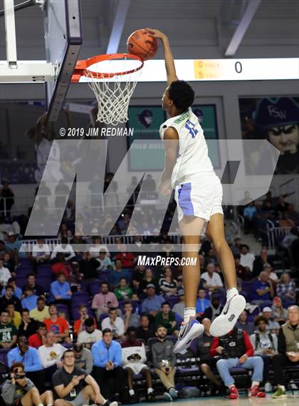 Thumbnail 3 in Slam Dunk Contest (City of Palms Classic) photogallery.