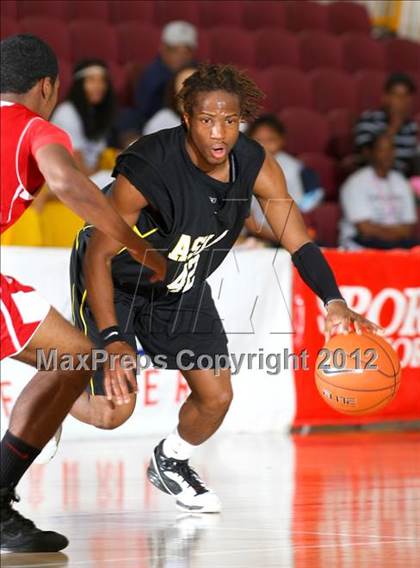 Thumbnail 3 in Animo South Los Angeles vs. View Park (CIF LA City Section Final) photogallery.