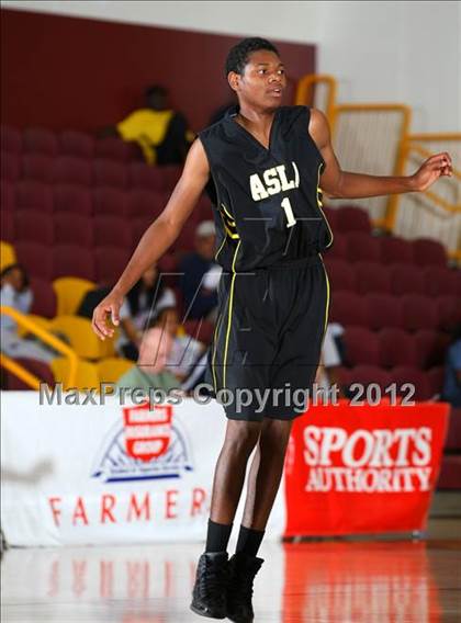 Thumbnail 3 in Animo South Los Angeles vs. View Park (CIF LA City Section Final) photogallery.