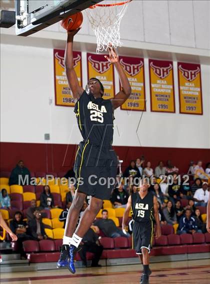 Thumbnail 3 in Animo South Los Angeles vs. View Park (CIF LA City Section Final) photogallery.