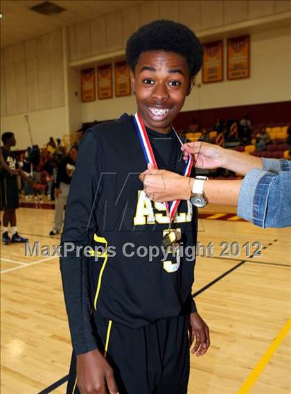 Thumbnail 2 in Animo South Los Angeles vs. View Park (CIF LA City Section Final) photogallery.