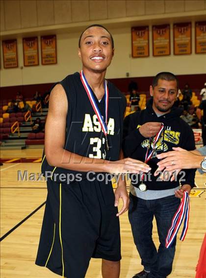 Thumbnail 2 in Animo South Los Angeles vs. View Park (CIF LA City Section Final) photogallery.