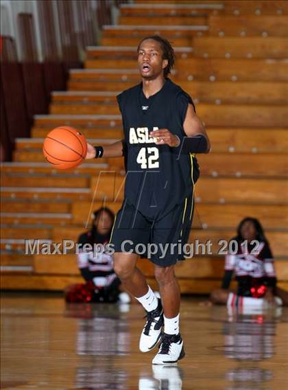 Thumbnail 1 in Animo South Los Angeles vs. View Park (CIF LA City Section Final) photogallery.