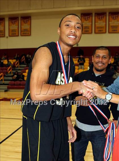 Thumbnail 1 in Animo South Los Angeles vs. View Park (CIF LA City Section Final) photogallery.