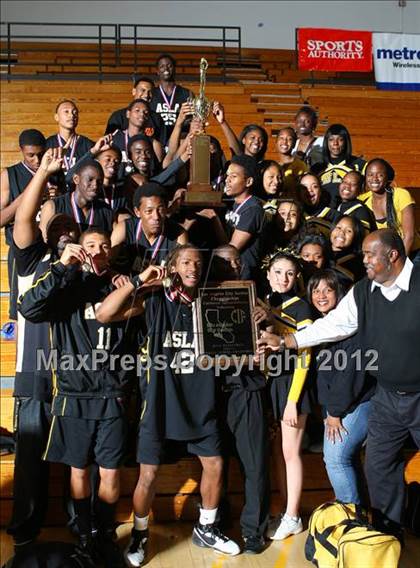 Thumbnail 2 in Animo South Los Angeles vs. View Park (CIF LA City Section Final) photogallery.
