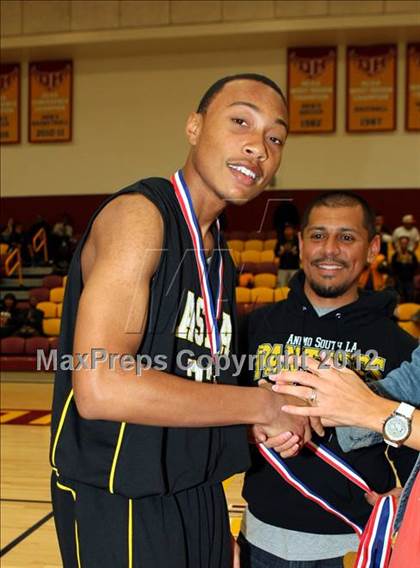 Thumbnail 3 in Animo South Los Angeles vs. View Park (CIF LA City Section Final) photogallery.