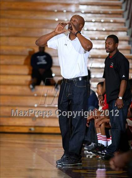 Thumbnail 2 in Animo South Los Angeles vs. View Park (CIF LA City Section Final) photogallery.
