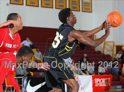 Thumbnail 2 in Animo South Los Angeles vs. View Park (CIF LA City Section Final) photogallery.