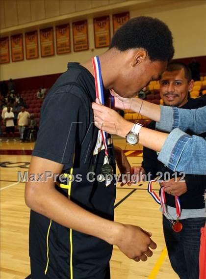Thumbnail 2 in Animo South Los Angeles vs. View Park (CIF LA City Section Final) photogallery.