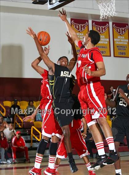 Thumbnail 1 in Animo South Los Angeles vs. View Park (CIF LA City Section Final) photogallery.