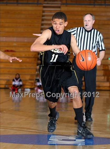 Thumbnail 3 in Animo South Los Angeles vs. View Park (CIF LA City Section Final) photogallery.