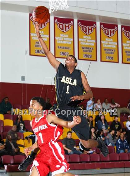 Thumbnail 3 in Animo South Los Angeles vs. View Park (CIF LA City Section Final) photogallery.