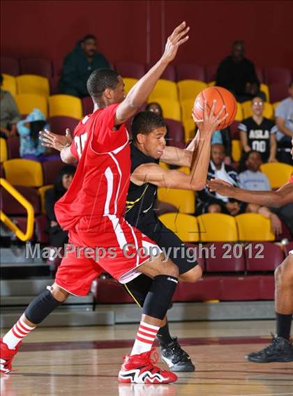 Thumbnail 3 in Animo South Los Angeles vs. View Park (CIF LA City Section Final) photogallery.