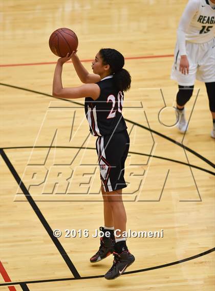 Thumbnail 1 in Churchill vs Reagan [Ronald] (Blossom Athletic Center) photogallery.