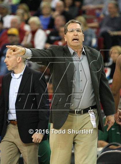 Thumbnail 3 in De La Salle vs. Modesto Christian (CIF NorCal Regional Open Division Final) photogallery.