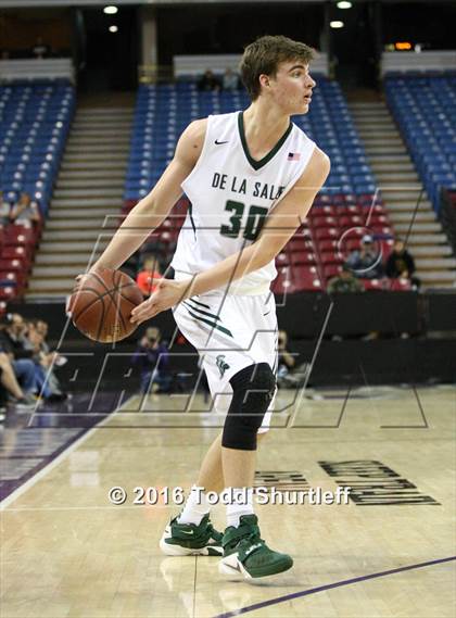 Thumbnail 1 in De La Salle vs. Modesto Christian (CIF NorCal Regional Open Division Final) photogallery.