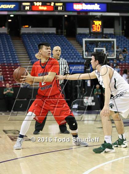 Thumbnail 3 in De La Salle vs. Modesto Christian (CIF NorCal Regional Open Division Final) photogallery.