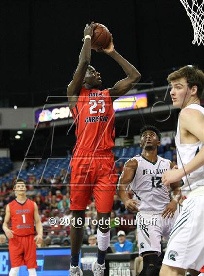 Thumbnail 2 in De La Salle vs. Modesto Christian (CIF NorCal Regional Open Division Final) photogallery.
