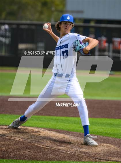 Thumbnail 1 in Hewitt-Trussville vs IMG Academy (IMG Academy National Classic) photogallery.