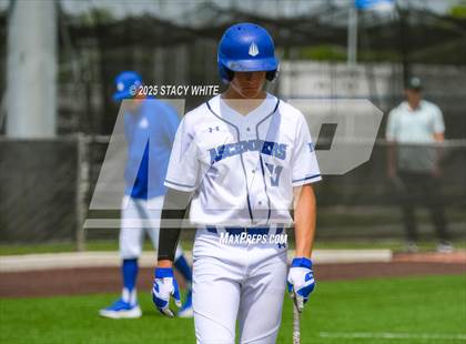 Thumbnail 3 in Hewitt-Trussville vs IMG Academy (IMG Academy National Classic) photogallery.