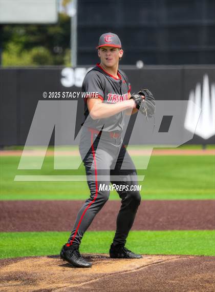 Thumbnail 2 in Hewitt-Trussville vs IMG Academy (IMG Academy National Classic) photogallery.