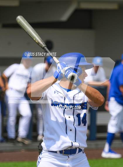 Thumbnail 3 in Hewitt-Trussville vs IMG Academy (IMG Academy National Classic) photogallery.