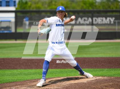 Thumbnail 3 in Hewitt-Trussville vs IMG Academy (IMG Academy National Classic) photogallery.