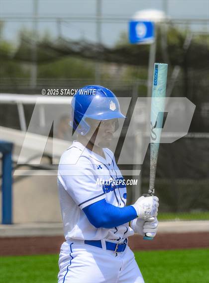Thumbnail 3 in Hewitt-Trussville vs IMG Academy (IMG Academy National Classic) photogallery.