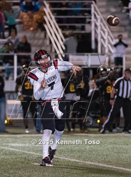 Thumbnail 3 in Stevens @ East Central (UIL 6A Bi-District Playoff) photogallery.