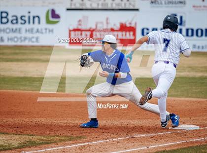 Thumbnail 1 in Miyamura @ Bloomfield photogallery.