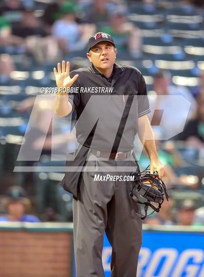 Thumbnail 2 in Carroll vs. Marcus (UIL 6A Regional Final) photogallery.