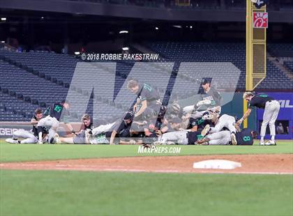 Thumbnail 2 in Carroll vs. Marcus (UIL 6A Regional Final) photogallery.